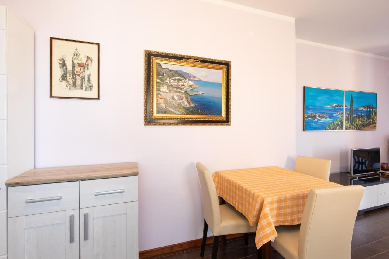 Apartments Bella Vista 克尔克 外观 照片