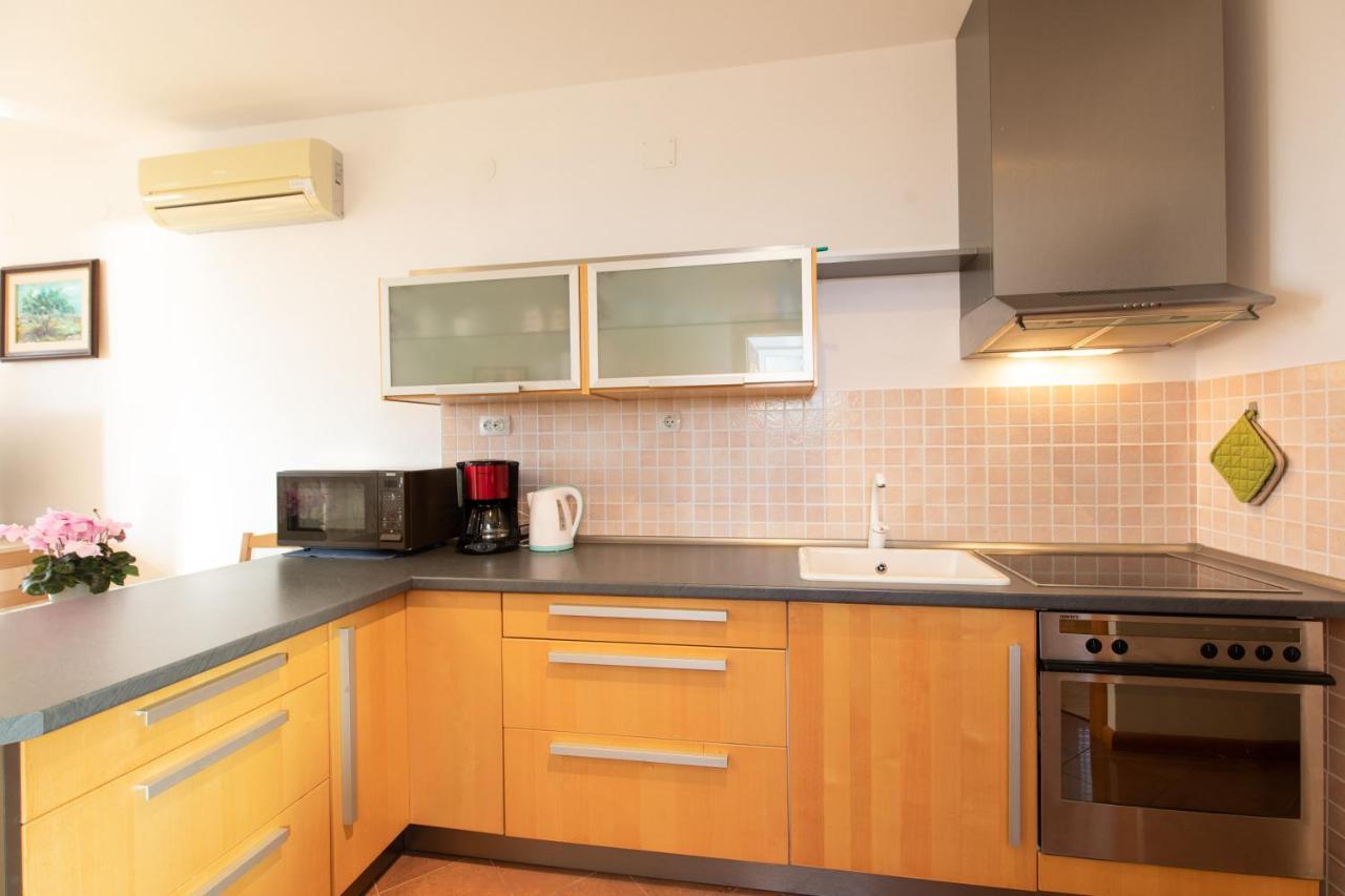 Apartments Bella Vista 克尔克 外观 照片