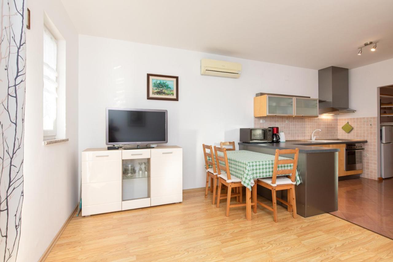 Apartments Bella Vista 克尔克 外观 照片