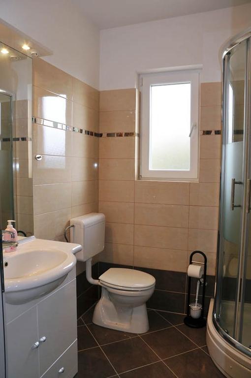 Apartments Bella Vista 克尔克 外观 照片