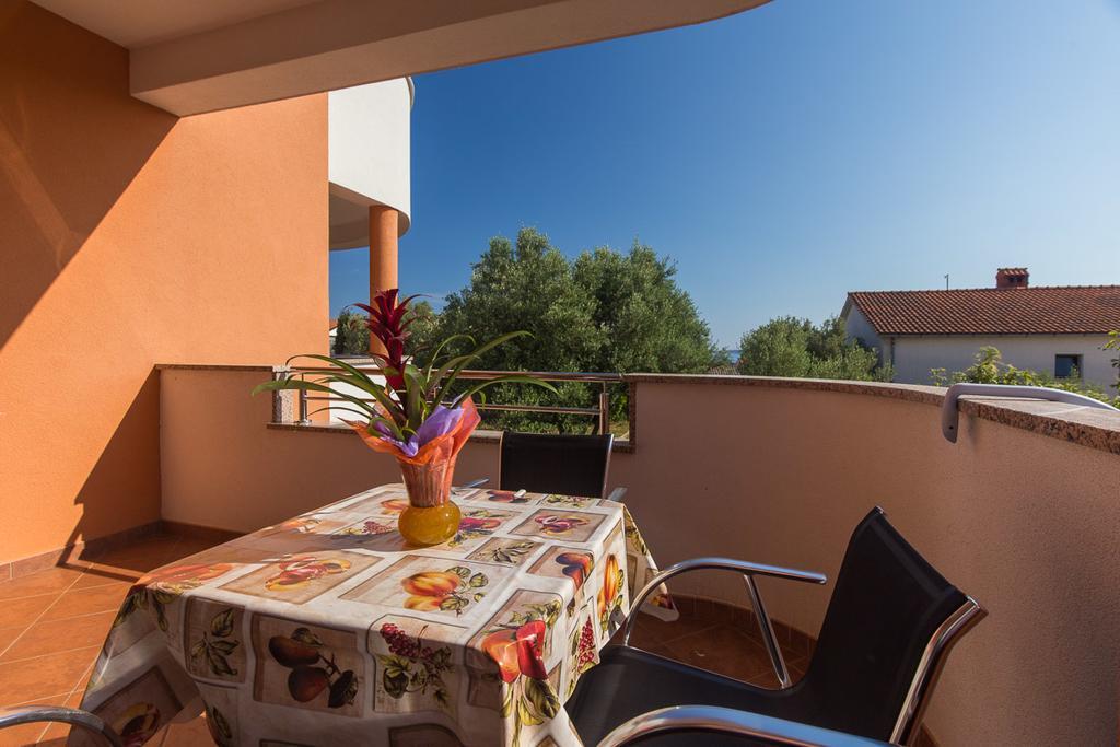 Apartments Bella Vista 克尔克 外观 照片